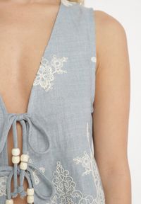 Born2be - Niebieska Kamizelka w Stylu Boho z Haftem i Wiązaniem z Koralikami Olreis. Okazja: na co dzień. Kolor: niebieski. Materiał: koronka, jeans. Wzór: haft. Sezon: lato, wiosna. Styl: boho #6