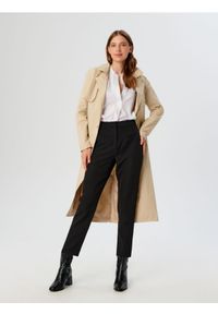 Sinsay - Spodnie eleganckie - czarny. Kolor: czarny. Materiał: włókno, materiał. Styl: elegancki