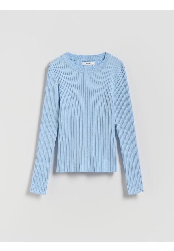 Reserved - Prążkowany sweter - jasnoniebieski. Kolor: niebieski. Materiał: prążkowany