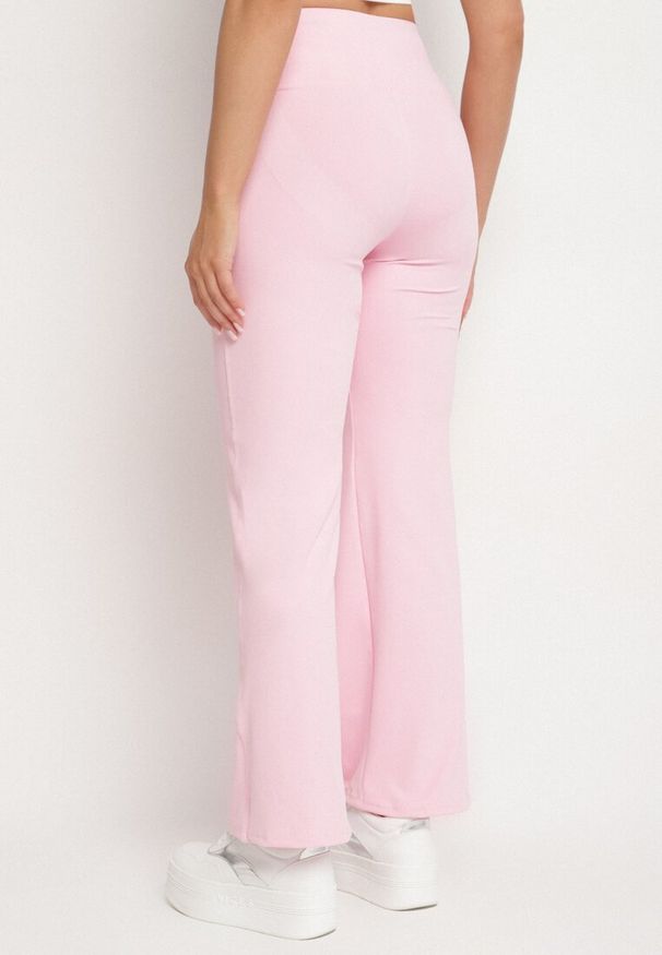 Born2be - Różowe Legginsy Dzwony z Wysokim Stanem i Szeroką Gumką w Talii Idoreia. Okazja: na co dzień. Stan: podwyższony. Kolor: różowy. Styl: elegancki, casual
