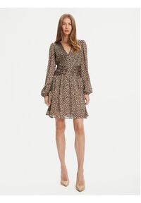 Guess Sukienka koktajlowa W5YK20 WDW82 Beżowy Regular Fit. Kolor: beżowy. Materiał: syntetyk. Styl: wizytowy #5