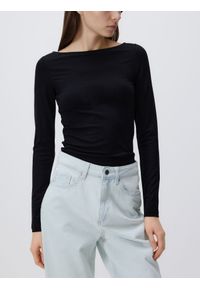 Reserved - Bluzka z wiskozą - czarny. Kolor: czarny. Materiał: wiskoza. Wzór: gładki