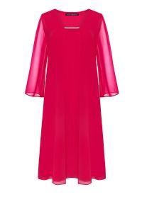 Vito Vergelis - Malinowa sukienka z szyfonu. Kolekcja: plus size. Kolor: różowy. Materiał: szyfon. Typ sukienki: dla puszystych, oversize