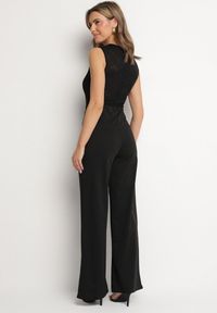 Born2be - Czarny Kombinezon bez Rękawów z Metaliczną Ozdobą i Prostymi Nogawkami Karivalle. Okazja: na co dzień. Kolor: czarny. Długość rękawa: bez rękawów. Wzór: aplikacja. Styl: klasyczny, casual, elegancki #7