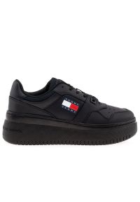 TOMMY HILFIGER - Buty Tommy Hilfiger TJW Retro Basket Flatform Ess EN0EN02506-BDS - czarne. Okazja: na co dzień. Zapięcie: sznurówki. Kolor: czarny. Materiał: skóra, guma. Szerokość cholewki: normalna. Obcas: na platformie. Sport: turystyka piesza