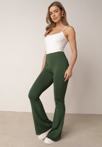 Born2be - Zielone Spodnie Dzwony Efrarie. Stan: podwyższony. Kolor: zielony. Materiał: wiskoza, bawełna. Styl: elegancki #1