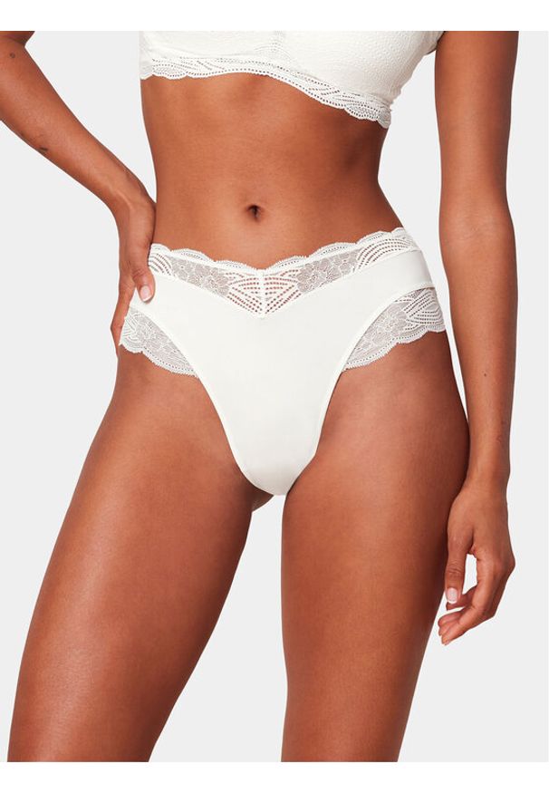 Triumph Figi klasyczne Lift Smart Bandeau Maxi EX 10215945 Écru. Kolor: kremowy. Materiał: syntetyk