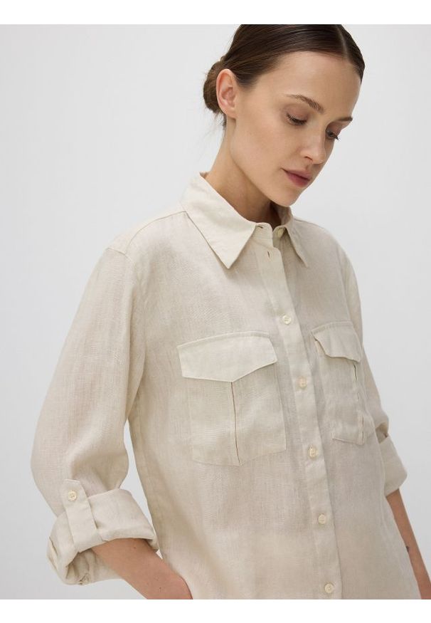 Reserved - Lniana koszula - beżowy. Kolor: beżowy. Materiał: len. Styl: klasyczny