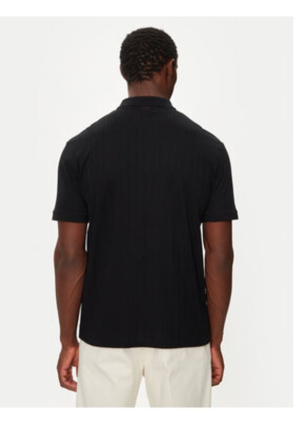 Selected Homme Polo 16094575 Czarny Regular Fit. Typ kołnierza: polo. Kolor: czarny. Materiał: bawełna