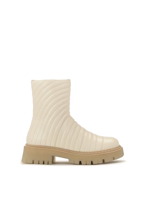 Kazar - Beżowe trzewiki ze skóry z efektownym przeszyciem na cholewce. Kolor: beżowy. Materiał: skóra. Szerokość cholewki: normalna. Wzór: aplikacja. Sezon: jesień. Styl: klasyczny