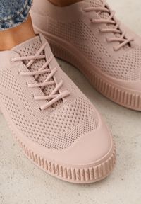 Born2be - Ciemnobeżowe Trampki Mussia. Okazja: na co dzień. Nosek buta: okrągły. Zapięcie: sznurówki. Kolor: beżowy. Materiał: jeans, materiał, guma. Wzór: jednolity. Styl: casual #4