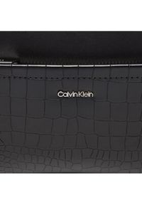 Calvin Klein Torebka Ck Must Conv Camera Bag_Croco K60K612110 Czarny. Kolor: czarny. Materiał: skórzane