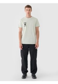 4f - 4F T-shirt regular z nadrukiem męski - turkusowy XL. Okazja: na co dzień. Kolor: turkusowy. Materiał: bawełna, jersey, dzianina. Długość rękawa: krótki rękaw. Długość: krótkie. Wzór: nadruk. Styl: sportowy, klasyczny, casual