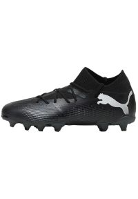 Buty piłkarskie Puma Future 7 Match FG/AG Jr 107729 02 czarne. Kolor: czarny. Materiał: syntetyk, dzianina. Szerokość cholewki: normalna. Sport: piłka nożna