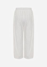 Born2be - Białe Bawełniane Spodnie Szerokie Ażurowe w Stylu Boho z Haftem Ellanirae. Okazja: na co dzień. Kolor: biały. Materiał: bawełna. Wzór: ażurowy, haft. Styl: boho #5