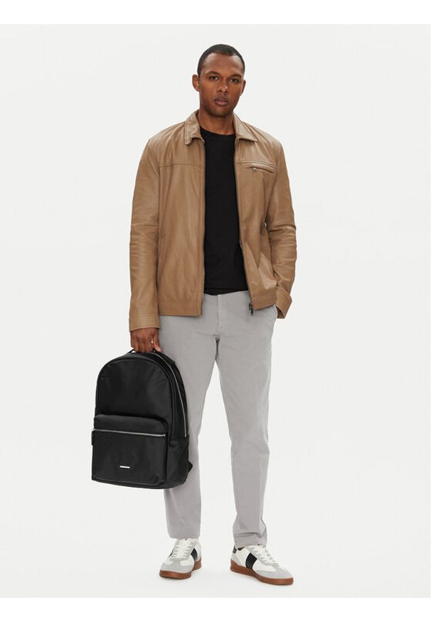 Calvin Klein Plecak Sleek Nylon Backpack LV04D3042G Czarny. Kolor: czarny. Materiał: materiał