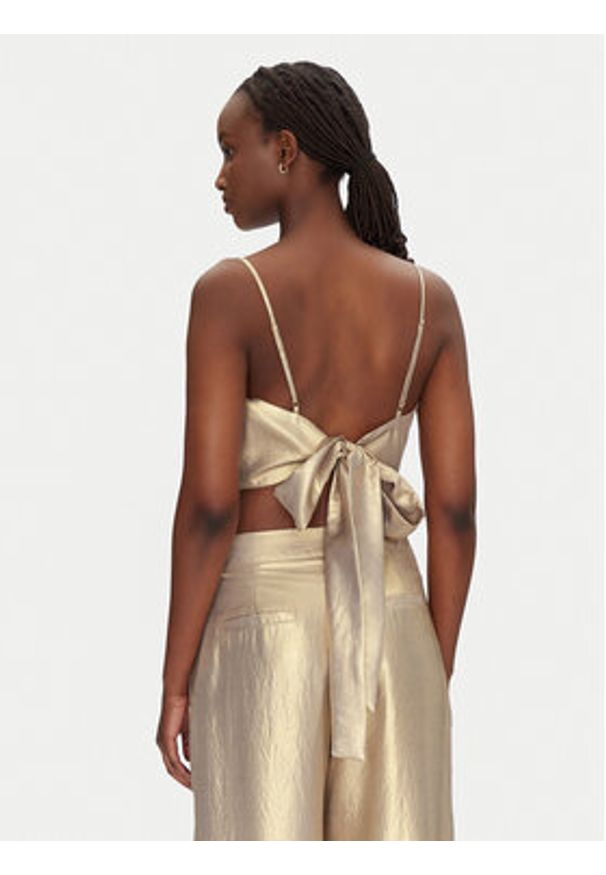 ACCESS FASHION Top 53-2021-922 Złoty Slim Fit. Kolor: złoty. Materiał: syntetyk