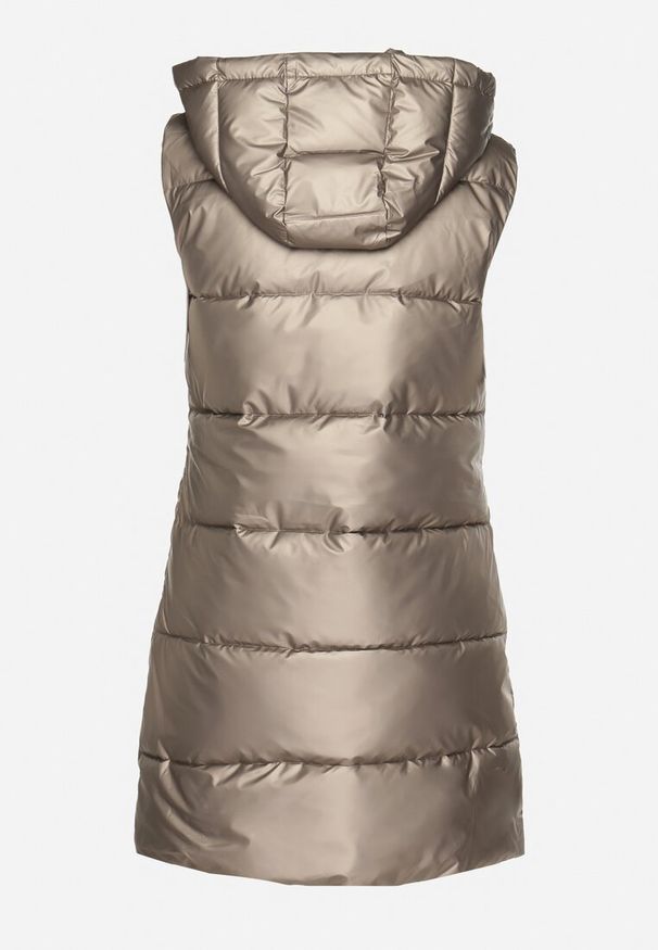 Born2be - Złota Pikowana Kamizelka Przejściowa z Kapturem i Kieszeniami Lentira. Okazja: na co dzień. Typ kołnierza: kaptur. Kolor: złoty. Materiał: jeans. Styl: casual, klasyczny