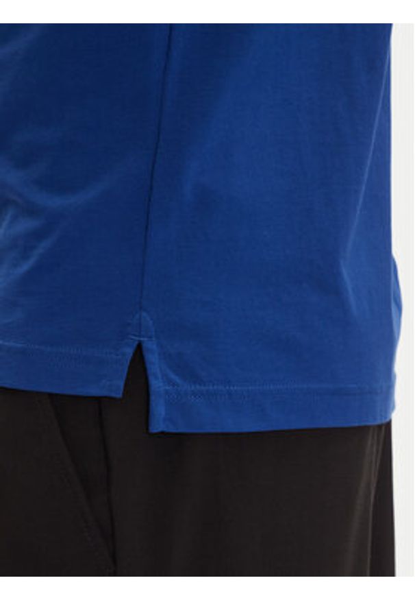 Emporio Armani Polo EM000571 AF12331 UB093 Niebieski Regular Fit. Typ kołnierza: polo. Kolor: niebieski. Materiał: bawełna
