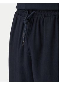 Emporio Armani Spodnie materiałowe EM000586 AF20590 UB102 Granatowy Regular Fit. Kolor: niebieski. Materiał: len #2