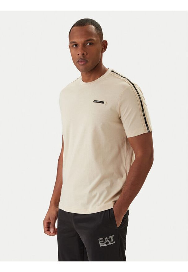 EA7 Emporio Armani T-Shirt 7M001476 AF10375 Beżowy Regular Fit. Kolor: beżowy. Materiał: bawełna