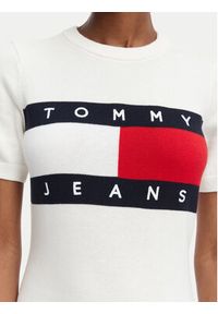 Tommy Jeans Sukienka codzienna Flag DW0DW22853 Biały Slim Fit. Okazja: na co dzień. Kolor: biały. Materiał: bawełna. Typ sukienki: proste. Styl: casual #5