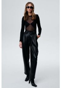 Undress Code bluzka Girl Crush damska kolor czarny gładka. Kolor: czarny. Materiał: materiał. Długość rękawa: długi rękaw. Długość: długie. Wzór: gładki #4