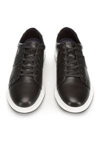 Wittchen - Męskie sneakersy skórzane na gumowej podeszwie. Nosek buta: okrągły. Kolor: czarny. Materiał: skóra. Wzór: kolorowy, jednolity. Sezon: lato #8