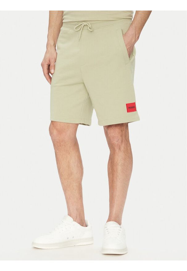 Hugo - HUGO Szorty sportowe Diz222 50466196 Zielony Regular Fit. Kolor: zielony. Materiał: bawełna. Styl: sportowy