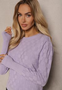 Renee - Jasnofioletowy Sweter z Modalem i Wiskozą Ozdobiony Tłoczeniem Liliti. Okazja: na co dzień. Kolor: fioletowy. Materiał: wiskoza. Długość rękawa: długi rękaw. Długość: długie. Wzór: aplikacja. Styl: elegancki, casual #5