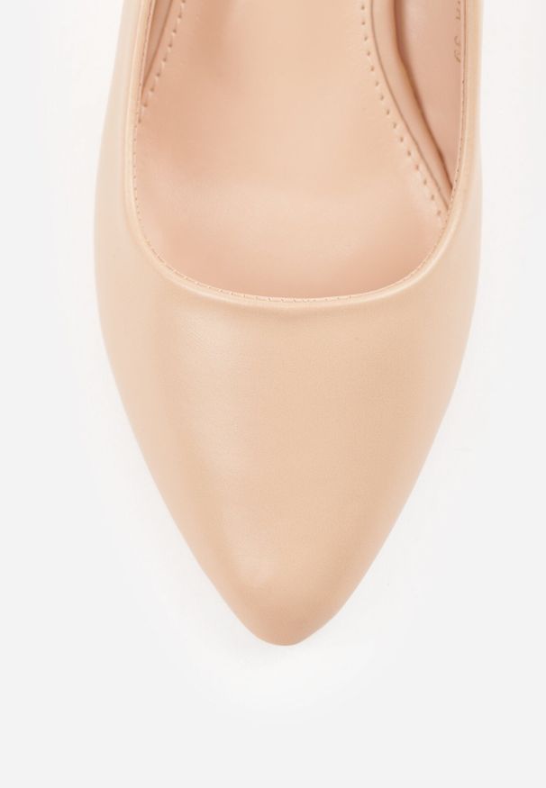 Born2be - Beżowe Czółenka na Niskiej Szpilce Bertie. Kolor: beżowy