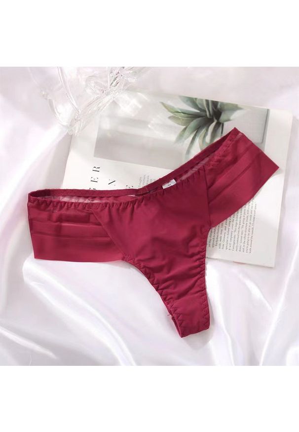 Intica - Majtki z siateczką geometryczną dla codziennej elegancji Alline. Kolor: czerwony. Materiał: materiał. Wzór: geometria