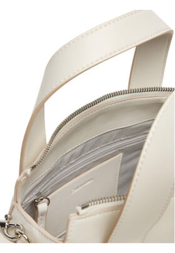 Calvin Klein Torebka Webbing Strap Pocket Bag LV04F3291G Biały. Kolor: biały. Materiał: skórzane
