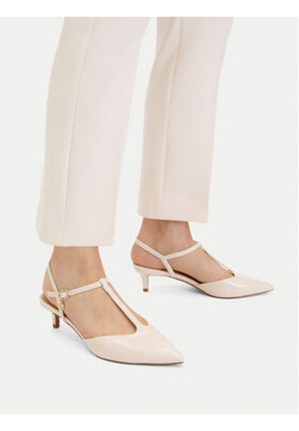 Nine West Czółenka CEO-CD25-123-1 Écru. Kolor: kremowy. Materiał: materiał