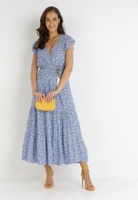 Born2be - Niebieska Sukienka Cadulenn. Typ kołnierza: kołnierz z falbankami. Kolor: niebieski. Materiał: tkanina. Długość rękawa: krótki rękaw. Wzór: nadruk, aplikacja, kwiaty. Styl: boho. Długość: maxi #1