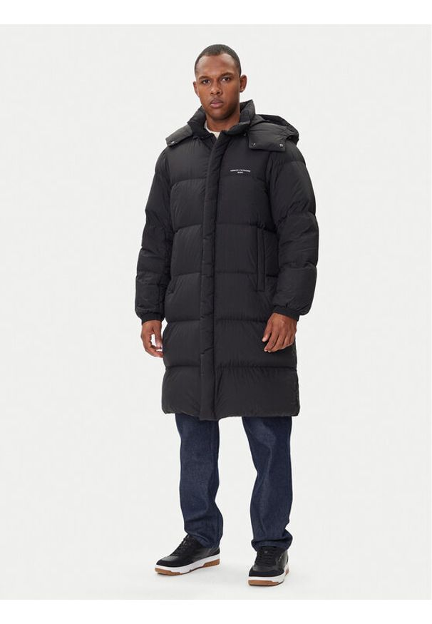 Armani Exchange Płaszcz zimowy XM001846 AF16340 UC001 Czarny Regular Fit. Kolor: czarny. Materiał: syntetyk. Sezon: zima