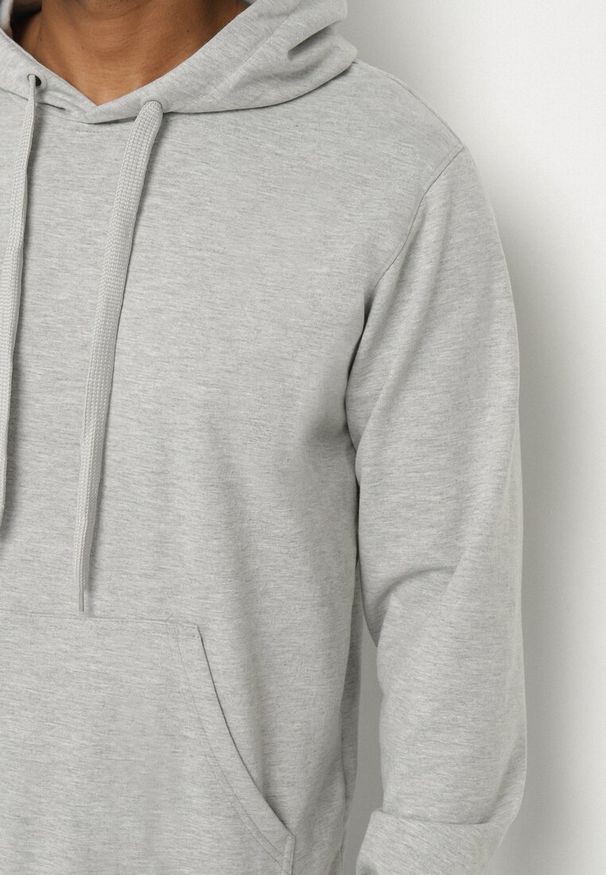 Born2be - Jasnoszara Bluza z Bawełną i Kapturem z Kieszenią i Sznurkami Parhiris. Okazja: na co dzień. Typ kołnierza: kaptur. Kolor: szary. Materiał: bawełna. Styl: klasyczny, elegancki, casual