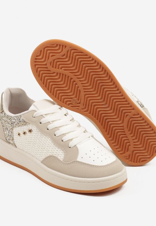 Born2be - Beżowe Sneakersy z Ozdobnymi Przeszyciami w Streetwearowym Stylu Neoniela. Okazja: na co dzień. Kolor: beżowy. Materiał: jeans. Szerokość cholewki: normalna. Wzór: aplikacja. Obcas: na obcasie. Wysokość obcasa: niski