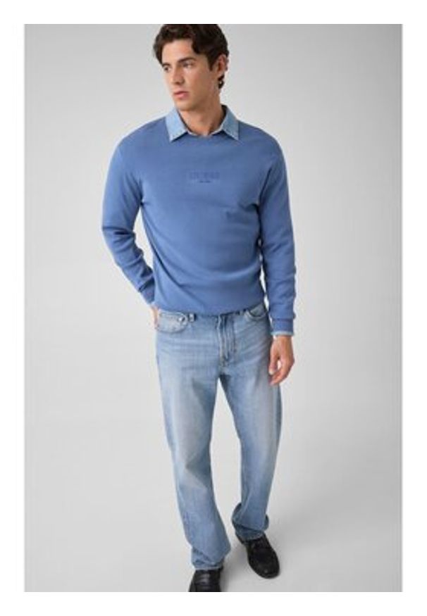 Guess Sweter 183099 Niebieski Classic Fit. Kolor: niebieski