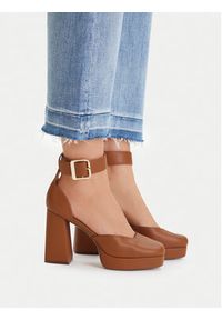DeeZee Czółenka CEO-CD25-178-1 Brązowy. Kolor: brązowy. Materiał: materiał #9
