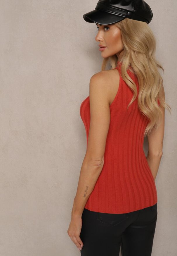 Renee - Pomarańczowy Top z Golfem i Wiskozą z Prążkowanego Materiału Lilithea. Okazja: na co dzień. Typ kołnierza: golf. Kolor: pomarańczowy. Materiał: wiskoza, prążkowany, materiał. Styl: casual, elegancki