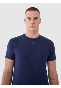 4f - 4F Koszulka treningowa szybkoschnąca męska - granatowa M. Kolor: niebieski. Materiał: dzianina, elastan, włókno, syntetyk, materiał. Wzór: gładki, jednolity, ze splotem. Sport: fitness #2