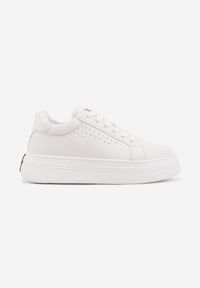 Born2be - Białe Sneakersy VICES z Metaliczną Wstawką Perforacją i Gwiazdą Edanatia. Okazja: na co dzień. Kolor: biały. Materiał: jeans. Wzór: aplikacja #7