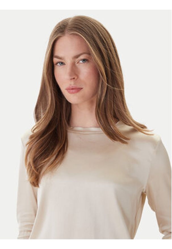 ViCOLO Bluzka TF0244 Écru Regular Fit. Materiał: wiskoza