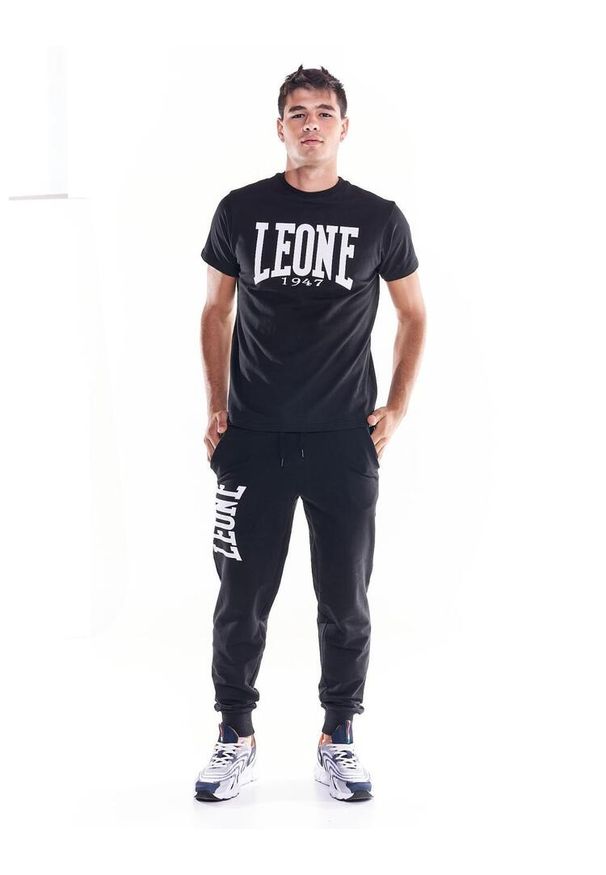 LEONE 1947 APPAREL - Męska koszulka z krótkim rękawem Leone 1947 Apparel. Kolor: czarny. Materiał: tkanina. Długość rękawa: krótki rękaw. Długość: krótkie. Sport: fitness