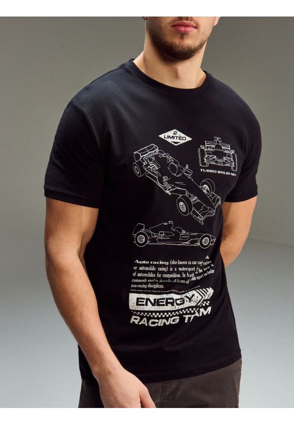 Sinsay - Bawełniana koszulka z krótkim rękawem - czarny. Kolor: czarny. Materiał: bawełna. Długość rękawa: krótki rękaw. Długość: krótkie