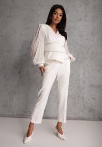 Renee - Białe Klasyczne Spodnie VICES Garniturowe High Waist Dimaia. Okazja: na co dzień, na spotkanie biznesowe, do pracy, na imprezę. Stan: podwyższony. Kolor: biały. Styl: klasyczny #1