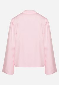 Born2be - Różowa Marynarka z Szerokimi Rękawami i Asymetrycznym Wiązaniem Sanessia. Kolor: różowy. Materiał: jeans. Styl: elegancki #7