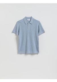 Reserved - Sweter polo z bawełną - jasnoniebieski. Typ kołnierza: polo. Kolor: niebieski. Materiał: bawełna