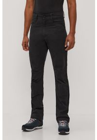 Wrangler - Spodnie ATG. Kolor: czarny. Materiał: materiał, tkanina. Wzór: gładki